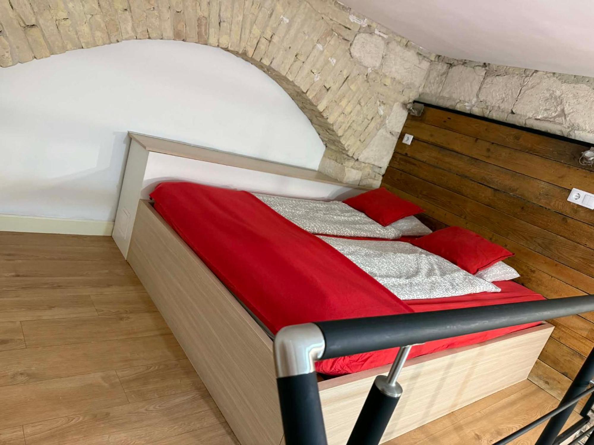 Economy Hollo Apartments — Photos 1